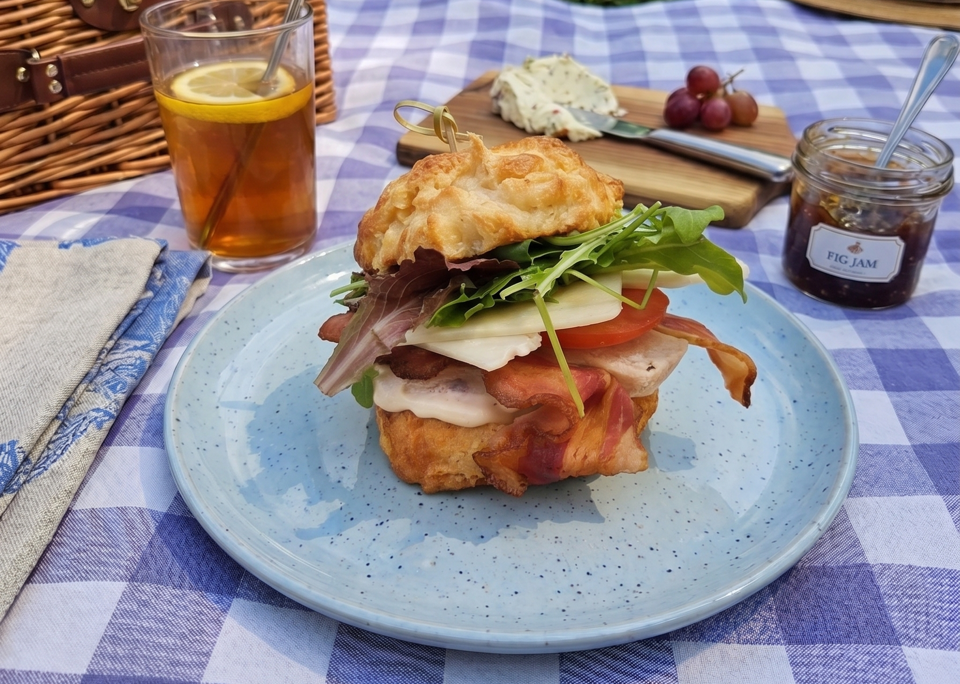 The Ultimate Picnic Guide + Free Printable Picnic Checklist